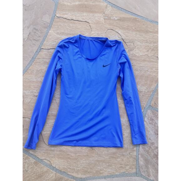 Nike Pro Women's Dry-Fit Long Sleeve Shirt Medium Fitted Activewear - Picture 1 of 3